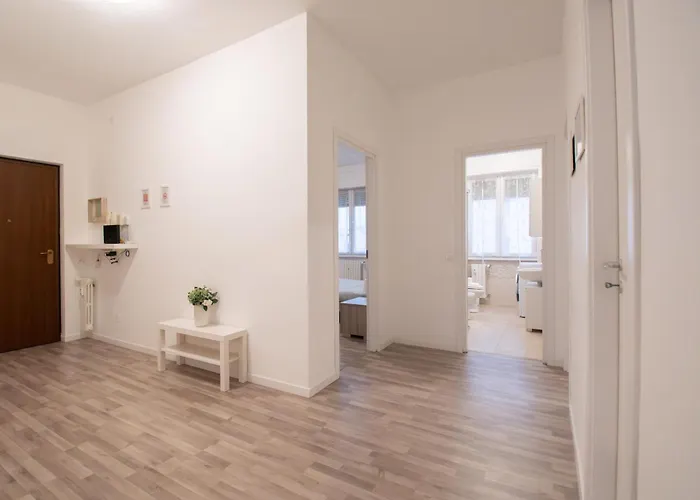 Trilocale Via Veneto - F&l * Brescia