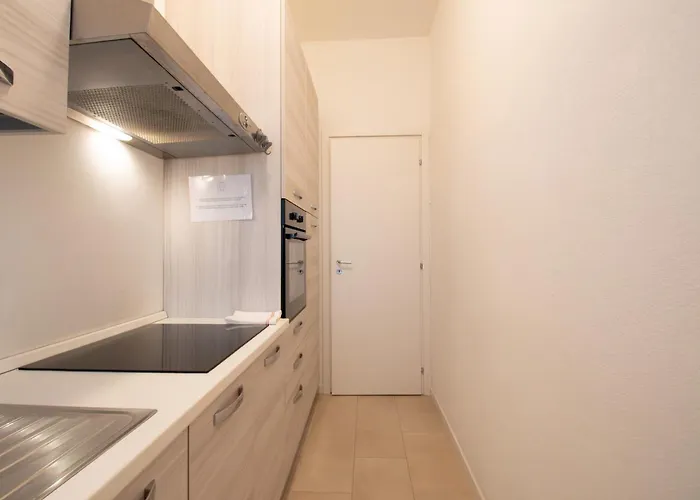 Trilocale Via Veneto - F&l * Brescia