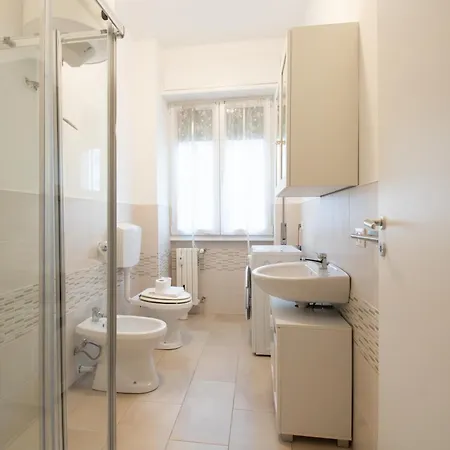 Trilocale Via Veneto - F&l * Brescia