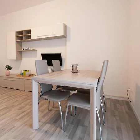 Apartment Trilocale Via Veneto - F&l